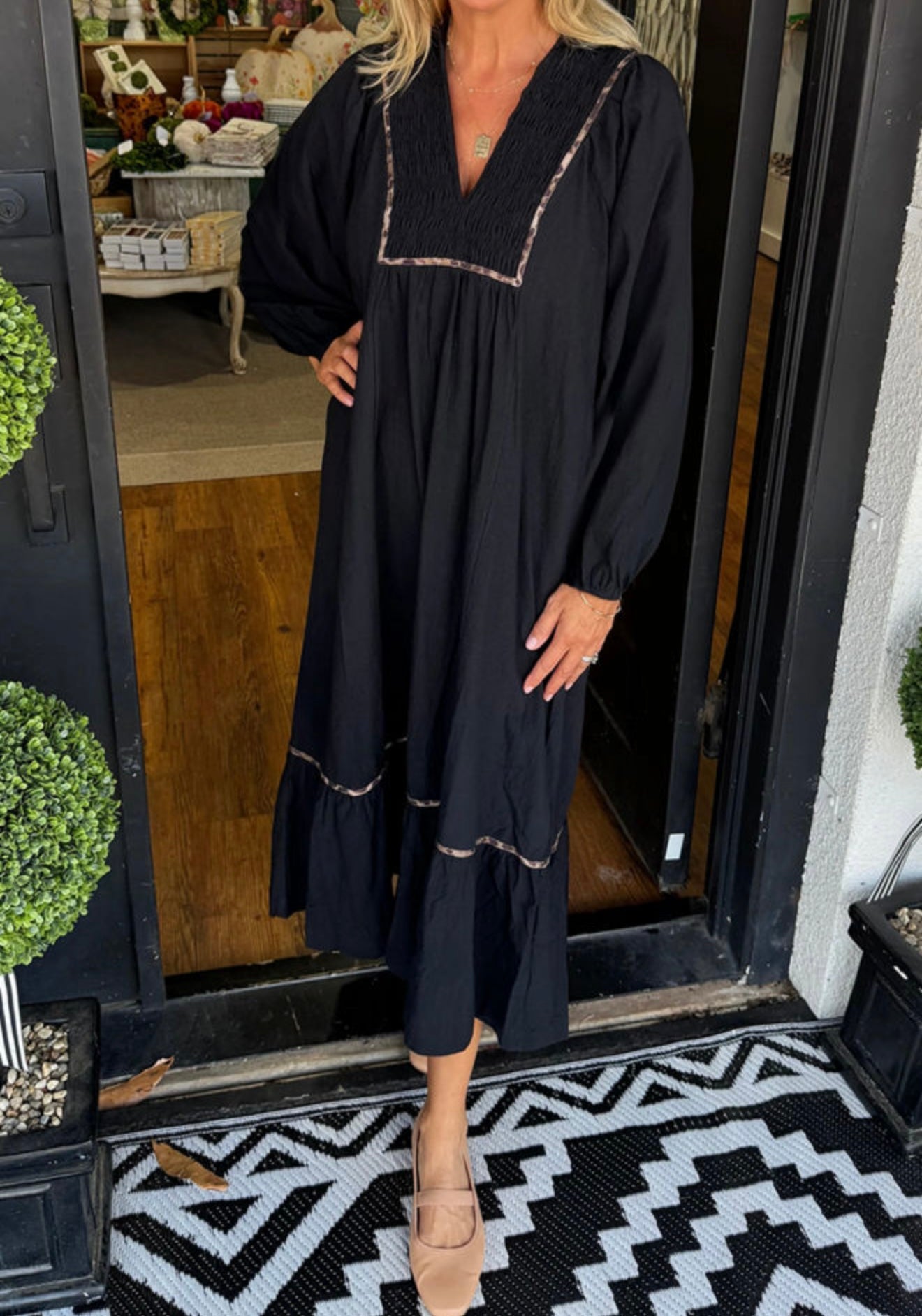 Black Collared Leopard Detail Smocked Dress