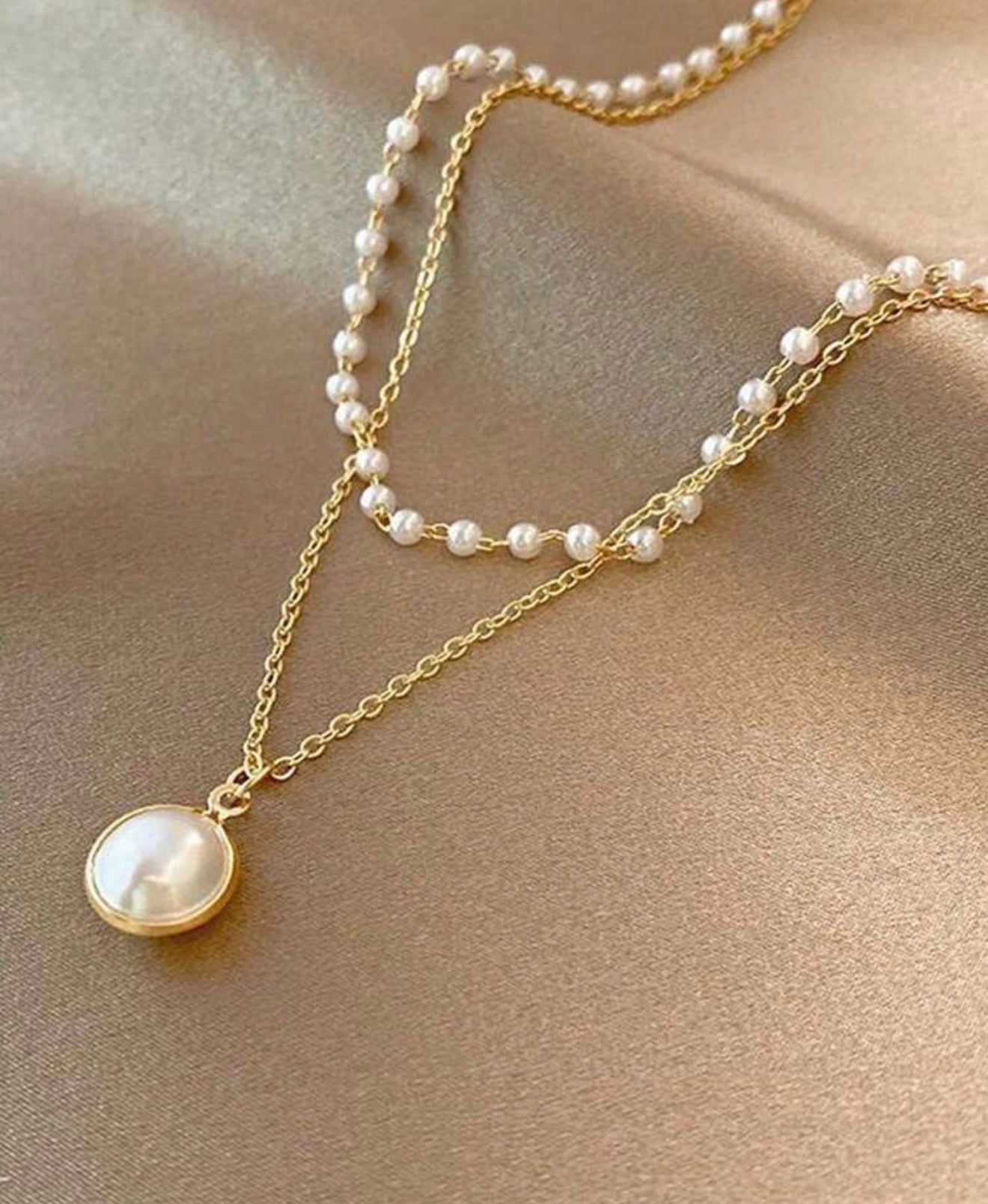 Multilayer Pearl Necklace