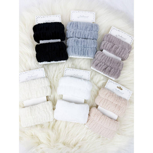 **DOORBUSTER**Neutral Tone Wrist Bands Towel Set
