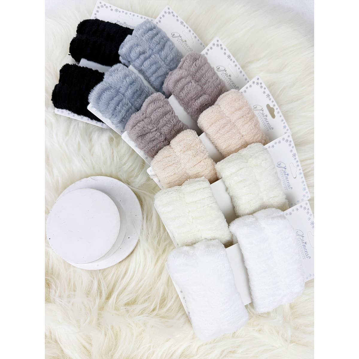 **DOORBUSTER**Neutral Tone Wrist Bands Towel Set
