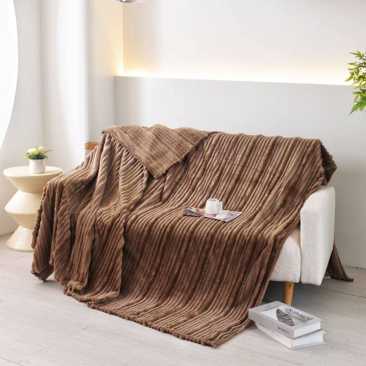 **DOORBUSTER** Plush Flunnel Throw – Ultra Soft Ribbed Blanket Texture