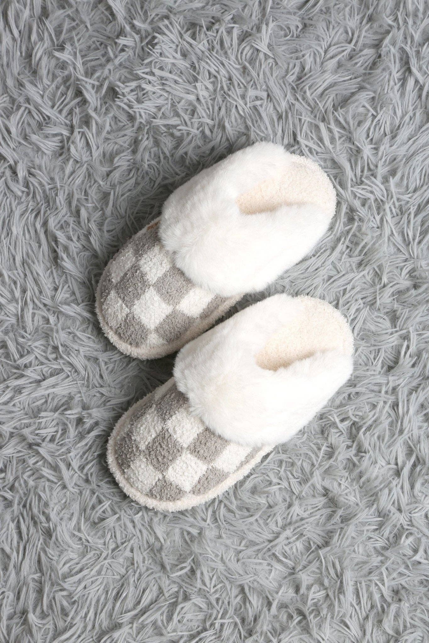 **DOORBUSTER** Super Lux Checker Faux Fur Cuff Slippers
