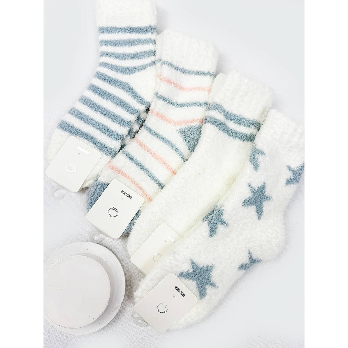 **DOORBUSTER**Soft Tone Comfy Winter Design Socks