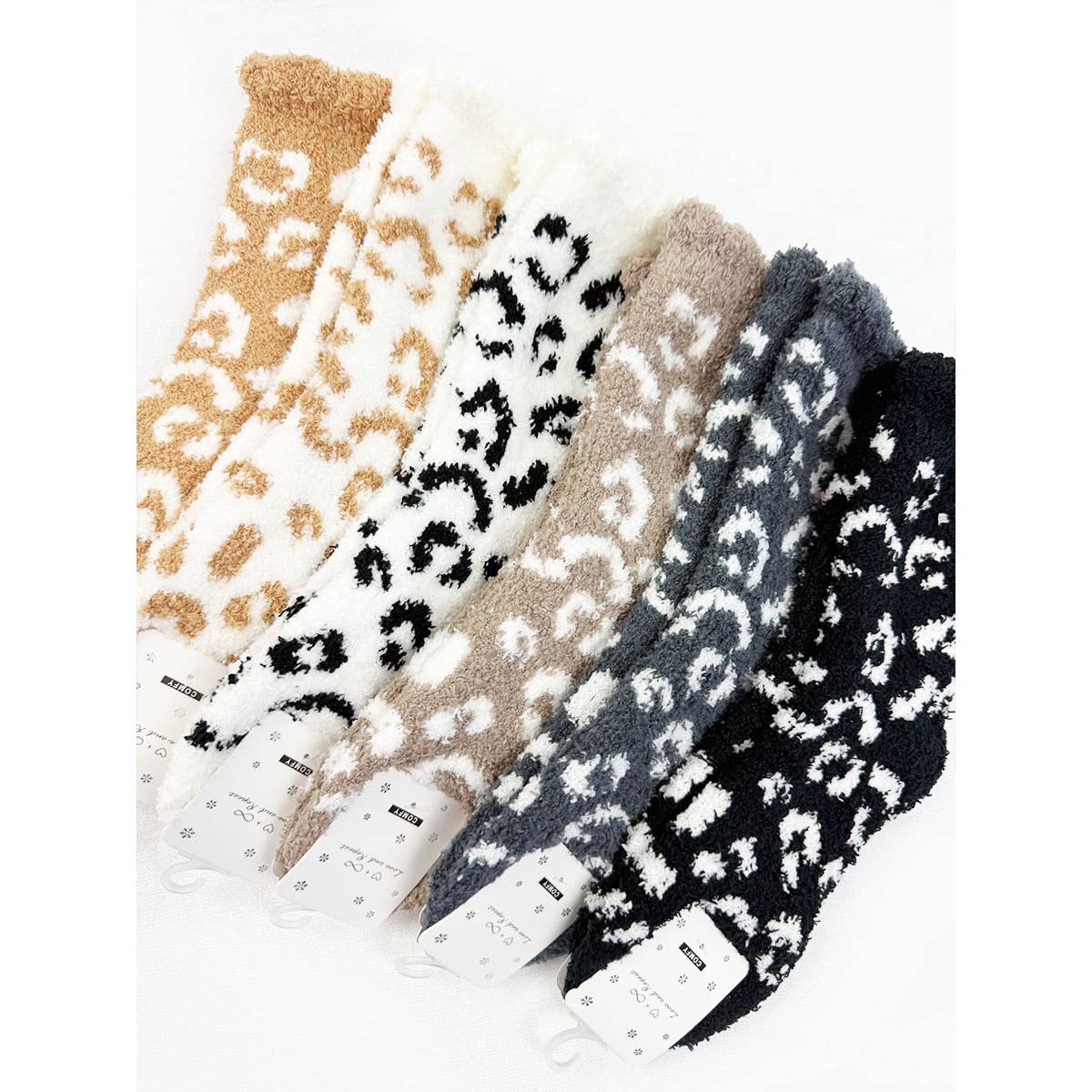 **DOORBUSTER**Plush Cozy Leopard Socks