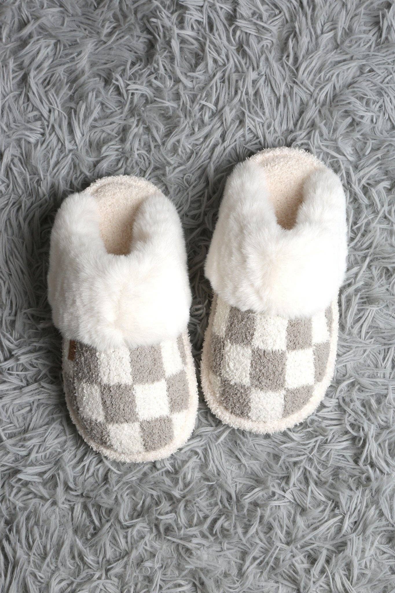 **DOORBUSTER** Super Lux Checker Faux Fur Cuff Slippers