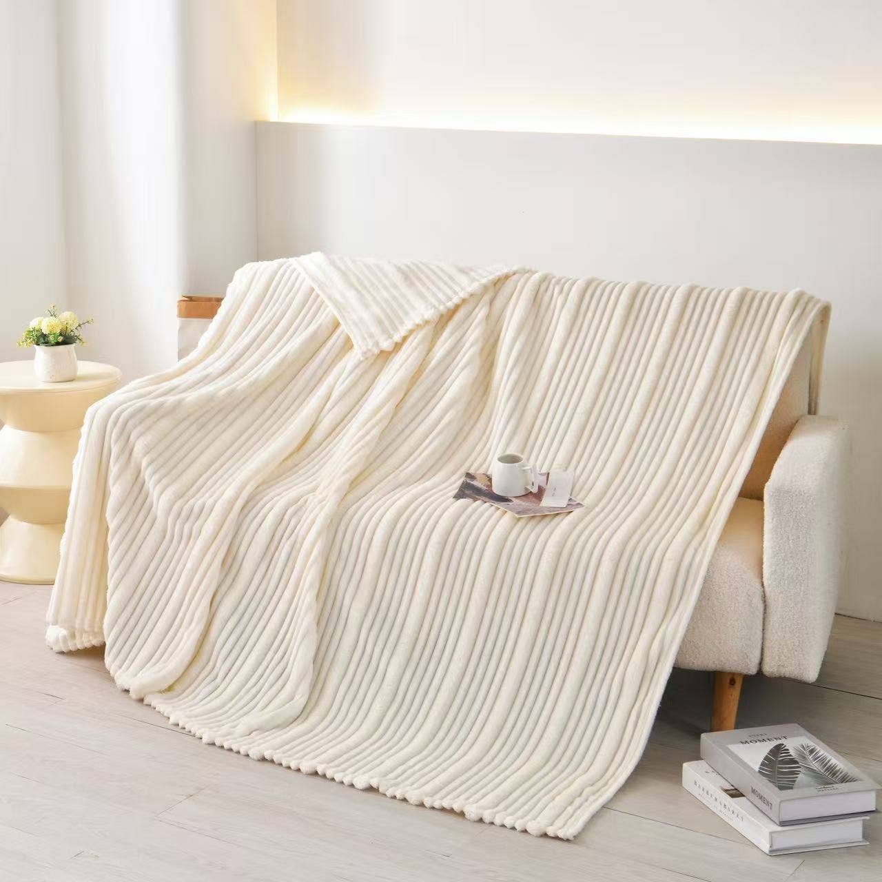 **DOORBUSTER** Plush Flunnel Throw – Ultra Soft Ribbed Blanket Texture