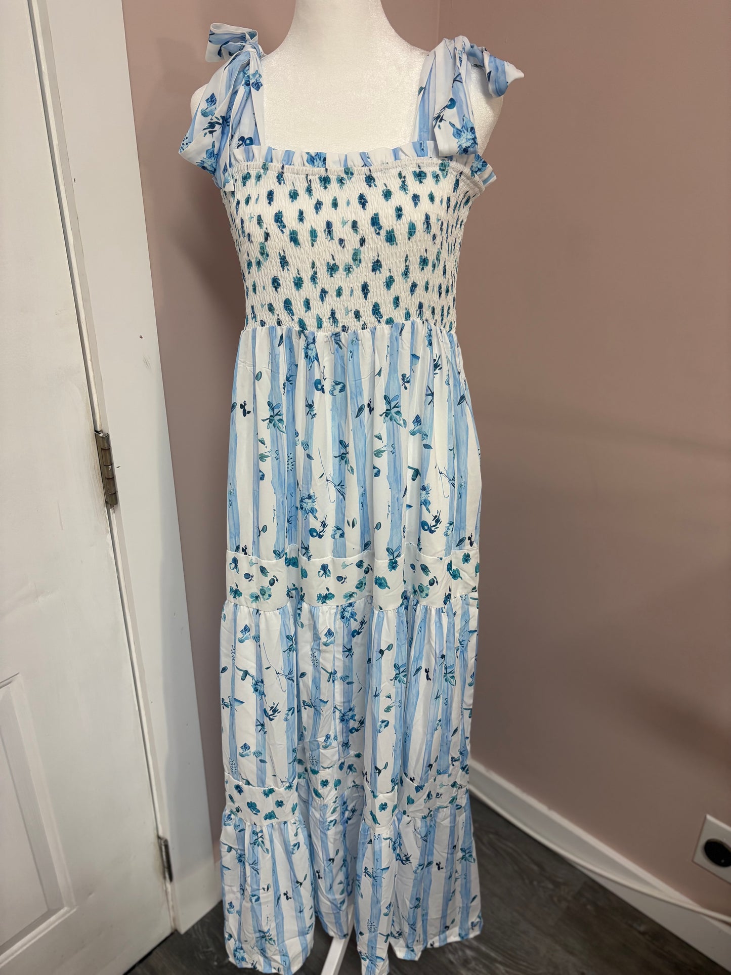 The Serving Looks Dress