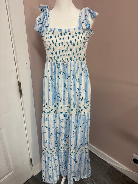 The Serving Looks Dress