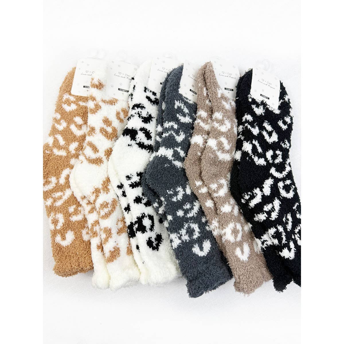 **DOORBUSTER**Plush Cozy Leopard Socks