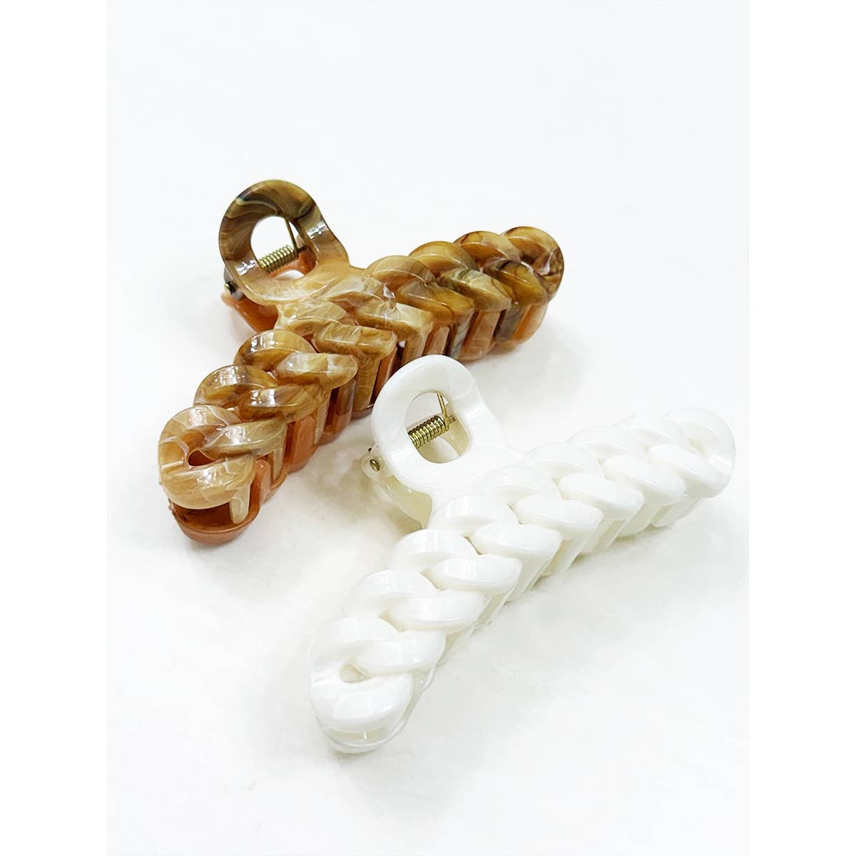 **DOORBUSTER** Neutral Tone Marble Chain Pattern Hair Claw Clip