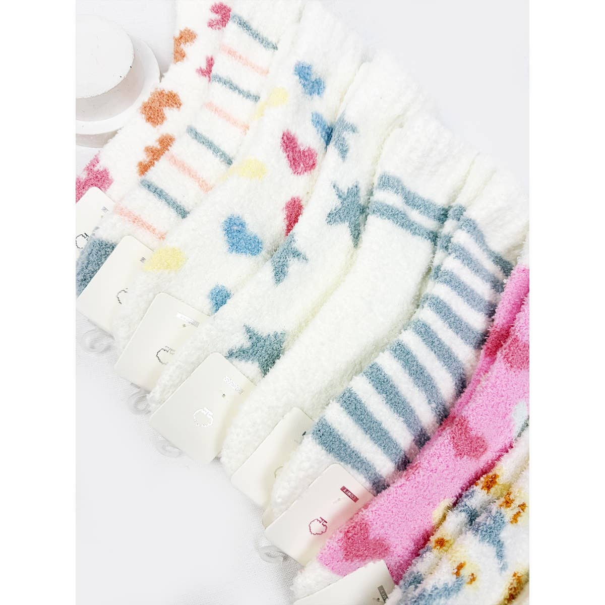 **DOORBUSTER**Soft Tone Comfy Winter Design Socks