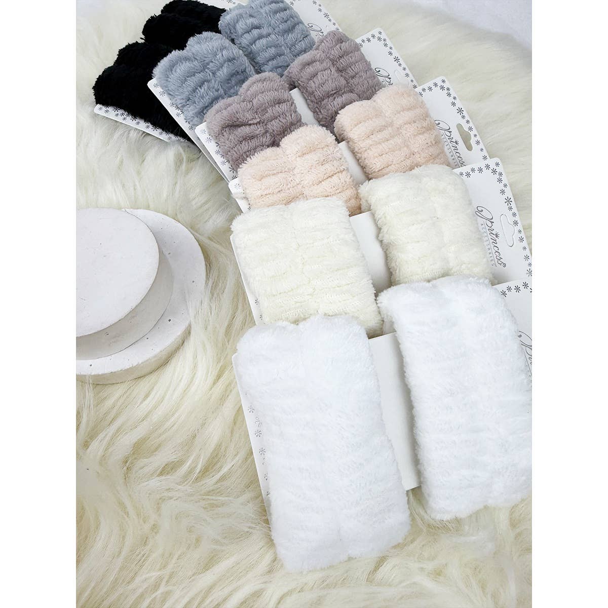 **DOORBUSTER**Neutral Tone Wrist Bands Towel Set
