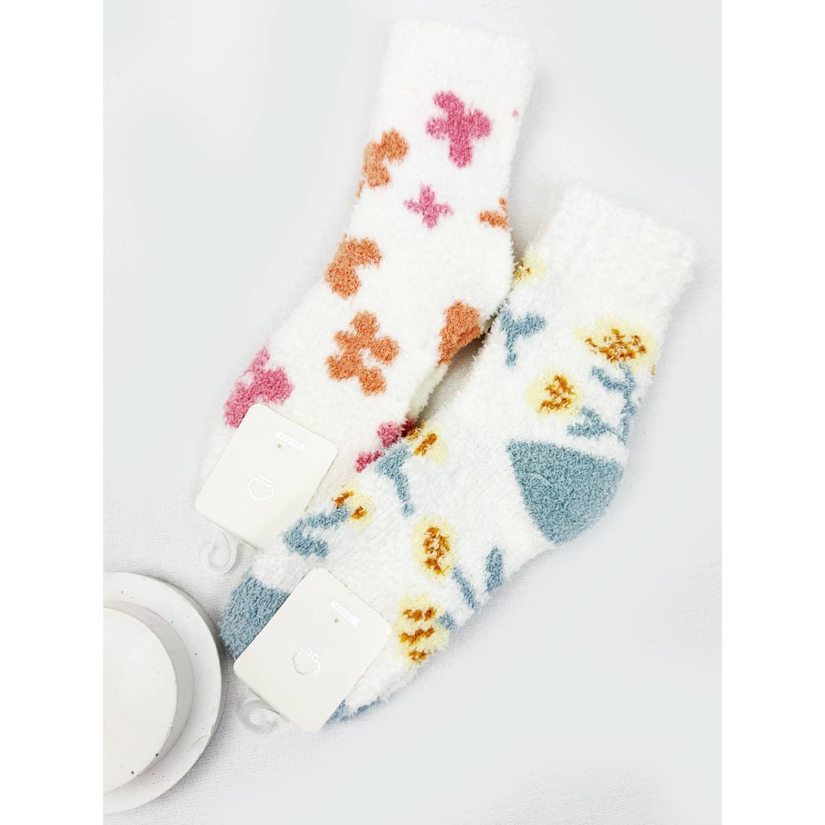 **DOORBUSTER**Soft Tone Comfy Winter Design Socks